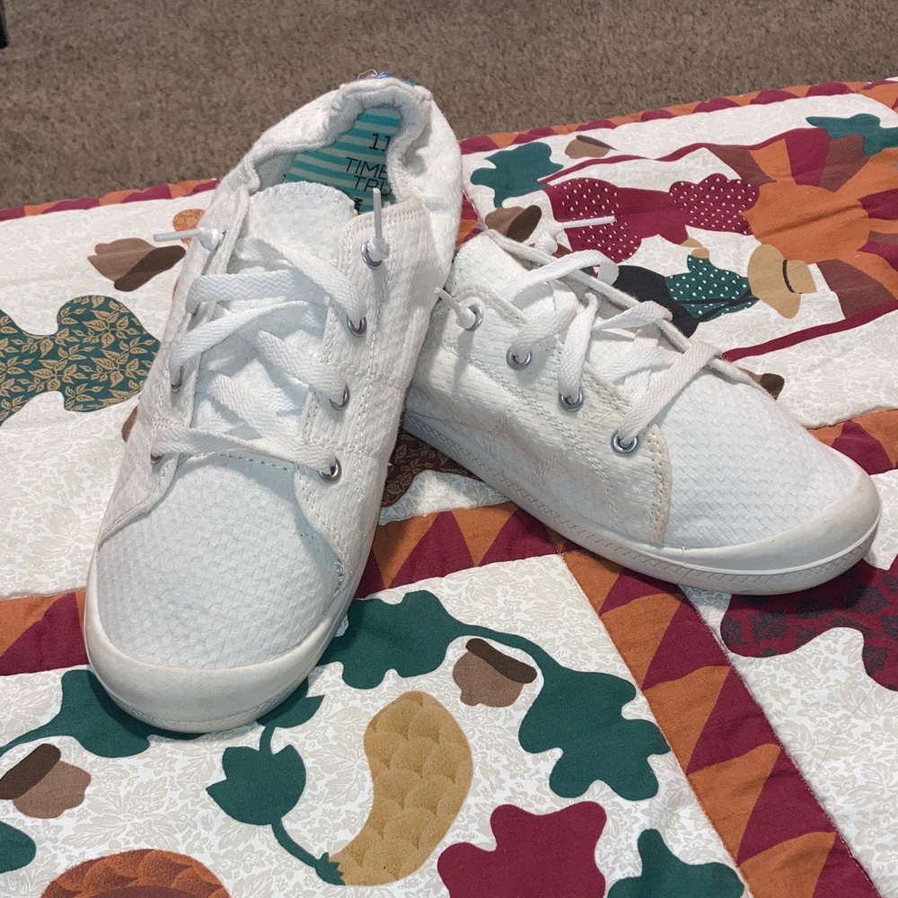 Time and Tru White Sneakers with Aqua Stripes